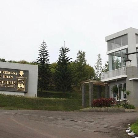 Imah Dago Villa - Budget Staycation Villa In Бандунг Екстер'єр фото